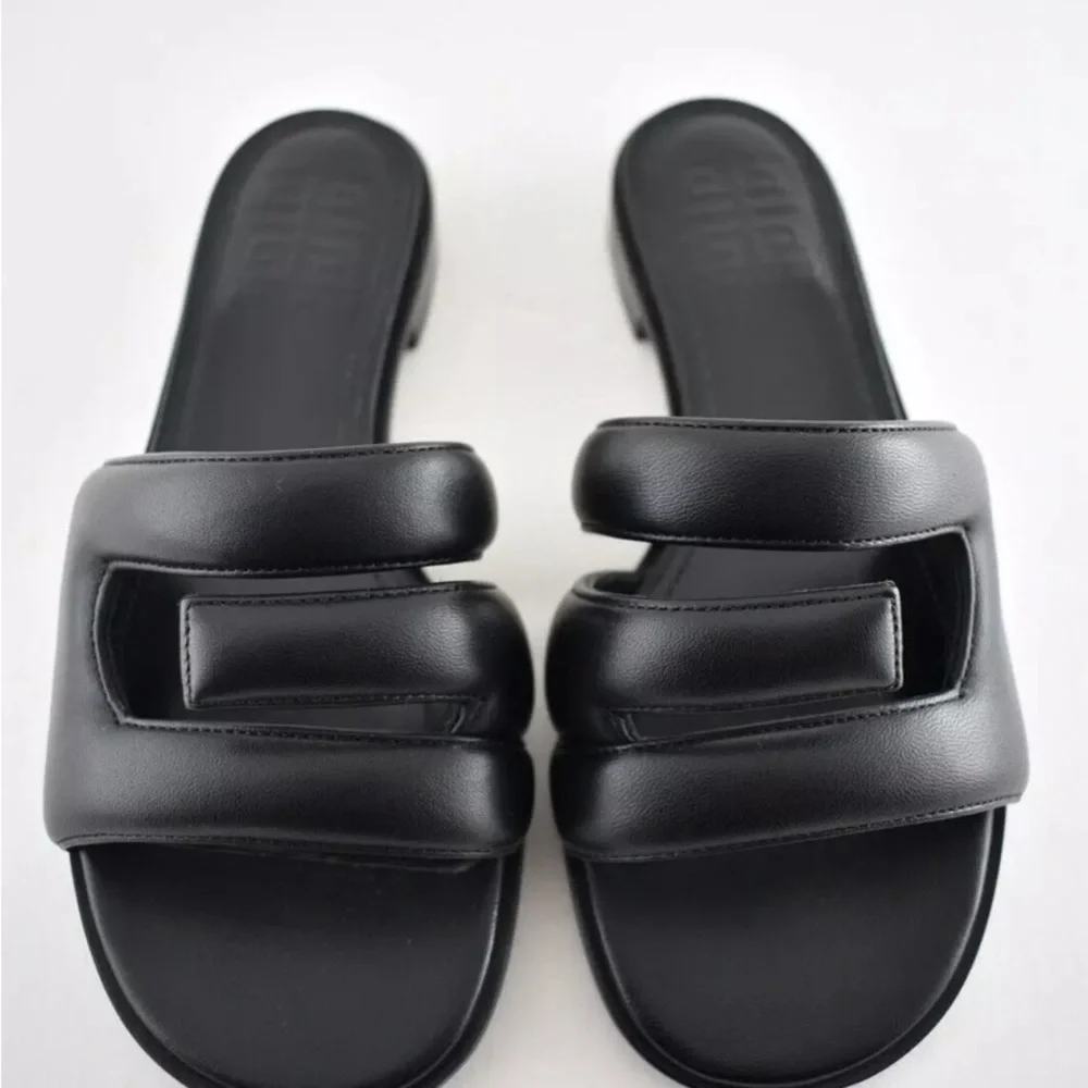 Givenchy G Cutout Logo Flat Sandals Black Leather Padded Slide 36 - Picture 1 of 7